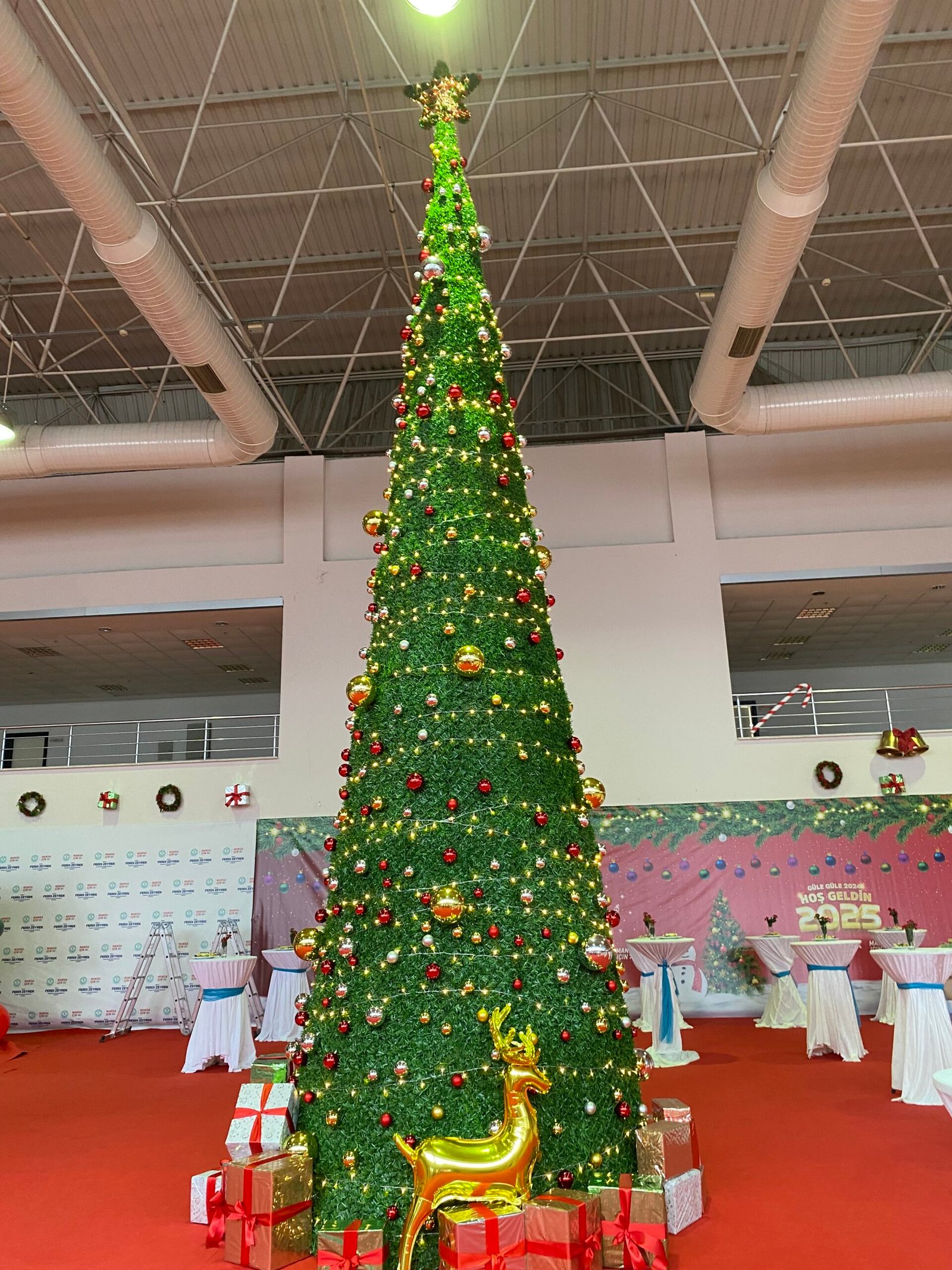 Manisa Büyükşehir Belediyesi Yılbaşı Etkinliği